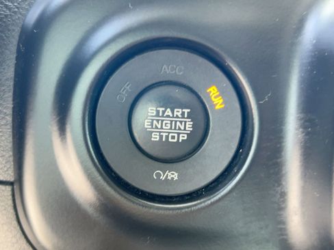 Used 2021 Jeep Gladiator Rubicon w/ Trailer Tow Package image 26