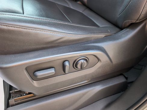 Used 2021 GMC Sierra 1500 SLT image 14