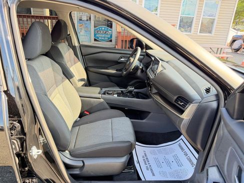 Used 2024 Nissan Rogue SV AWD/4WD image 42