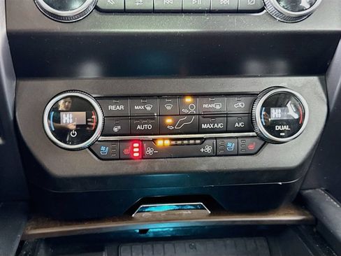 Used 2020 Ford Expedition Platinum AWD/4WD image 22