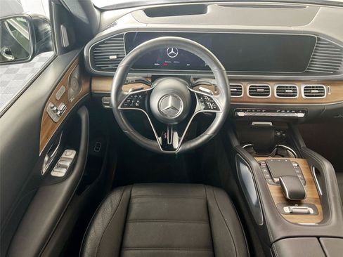 Certified 2024 Mercedes-Benz GLS 450 4MATIC image 24