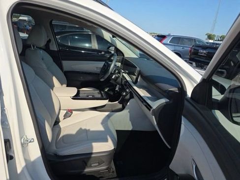 Used 2025 Hyundai Tucson Limited FWD image 8