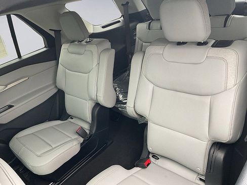 New 2026 Ford Explorer Active w/ Active Comfort Package image 10