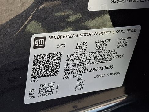 Certified 2025 GMC Sierra 1500 Denali w/ Denali Reserve Package AWD/4WD image 31