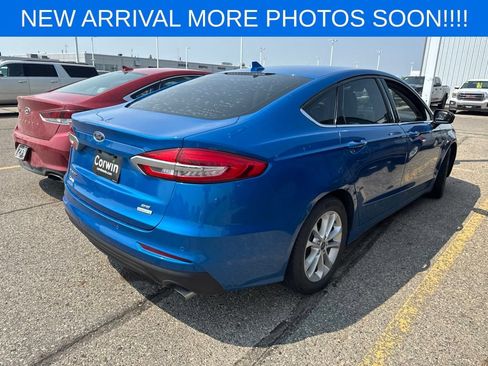 Used 2019 Ford Fusion SE FWD image 8