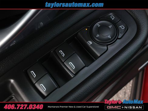 Used 2023 GMC Terrain SLT w/ Infotainment Package II AWD/4WD image 33