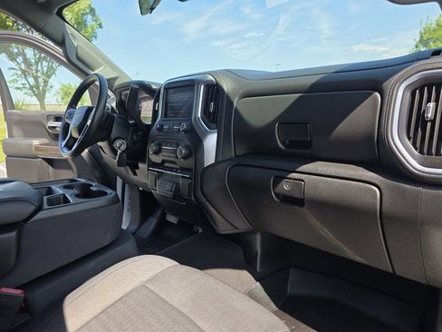 Used 2020 Chevrolet Silverado 1500 LT AWD/4WD image 14