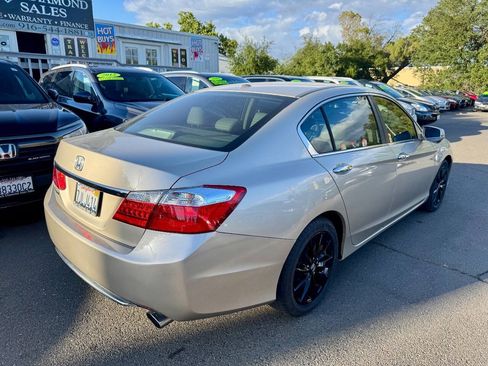 Used 2014 Honda Accord EX-L image 7