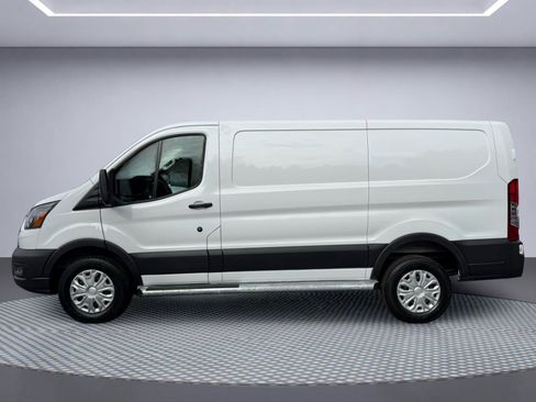 Used 2025 Ford Transit 250 Low Roof w/ Exterior Upgrade Package RWD image 3