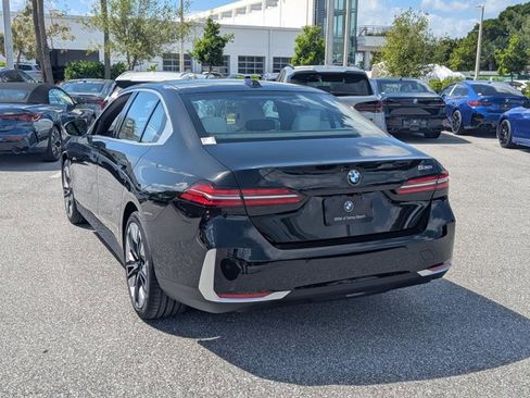 New 2026 BMW 530i RWD image 8