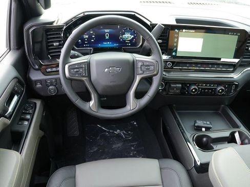 New 2026 Chevrolet Silverado 2500 ZR2 image 16