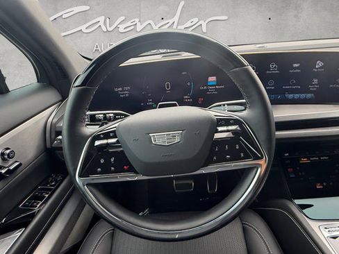 Certified 2026 Cadillac Vistiq Premium Luxury AWD/4WD image 18