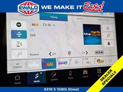 New 2025 Jeep Grand Cherokee Limited w/ Luxury Tech Group II