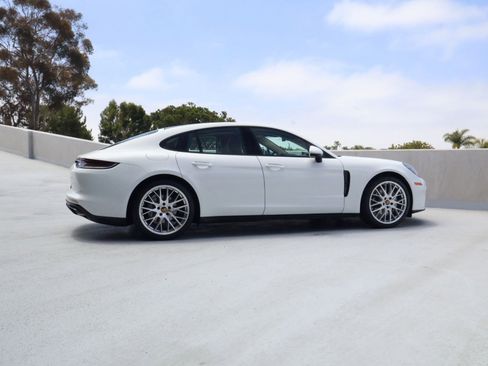 Certified 2023 Porsche Panamera Platinum Edition RWD image 8