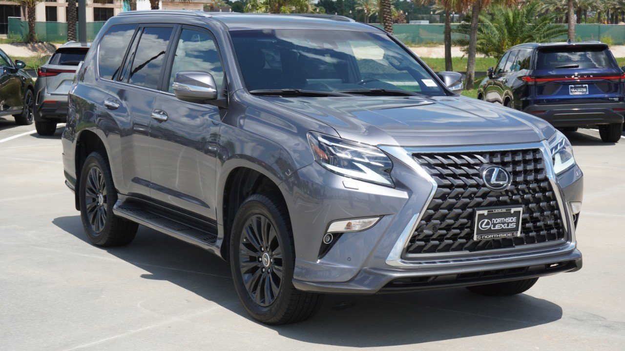 Certified 2023 Lexus GX 460 Premium w/ Accessory Package AWD/4WD image 3