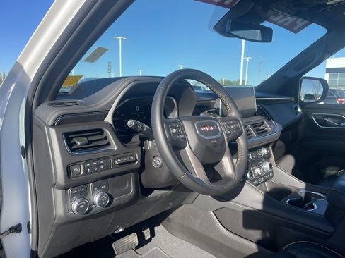 Used 2024 GMC Yukon XL AT4 w/ AT4 Premium Package image 10