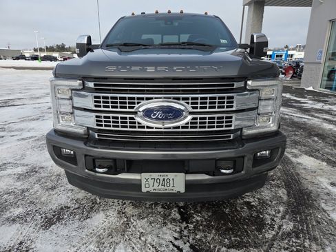 Used 2017 Ford F350 Platinum w/ Platinum Ultimate Package image 12