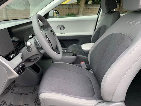 New 2025 Hyundai Ioniq 5 SE image 11