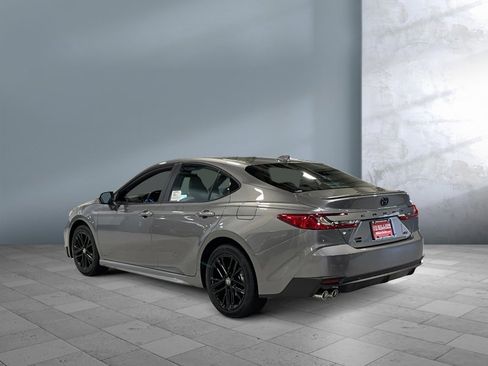 New 2026 Toyota Camry SE image 4