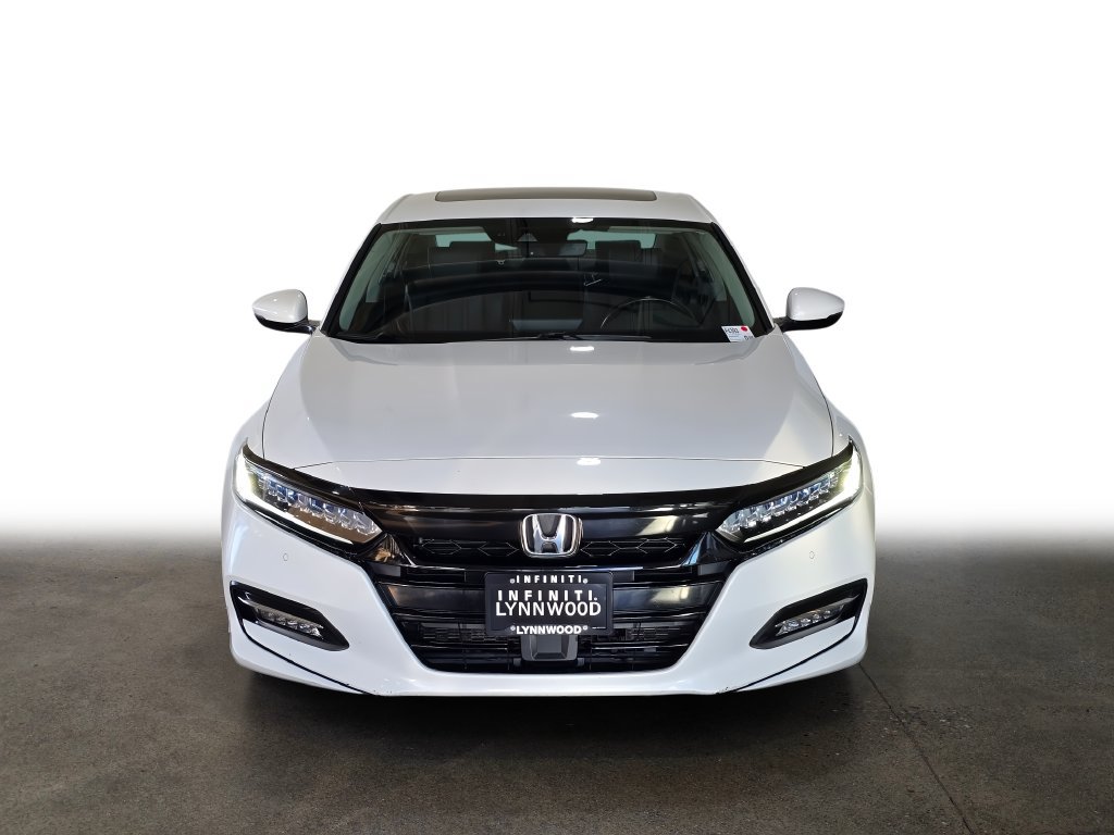 Used 2020 Honda Accord Touring image 2