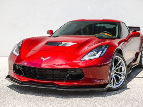 Used 2016 Chevrolet Corvette Z06 w/ 3LZ Preferred Equipment Group RWD image 12