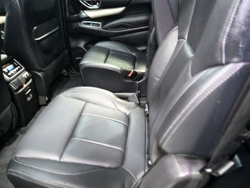 Used 2022 Subaru Ascent Limited w/ Technology Package image 43