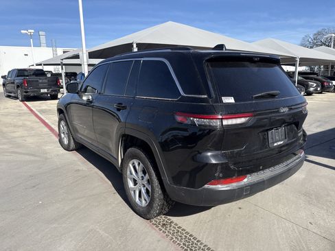 Used 2023 Jeep Grand Cherokee Limited w/ Luxury Tech Group II image 8