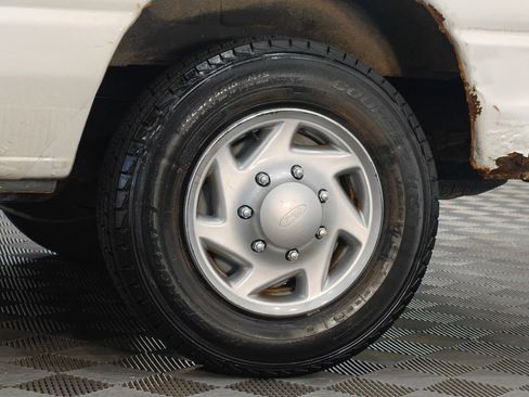 Used 2011 Ford E-150 and Econoline 150 w/ PWR Group image 37