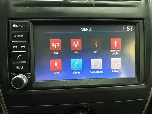 Used 2019 Nissan Versa Note SV FWD image 27