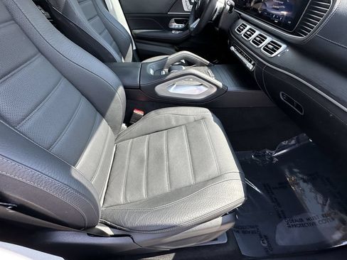Certified 2024 Mercedes-Benz GLS 580 4MATIC image 15