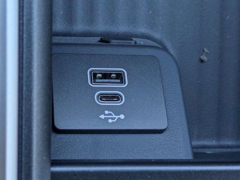 New 2026 Ford Expedition Active RWD image 23