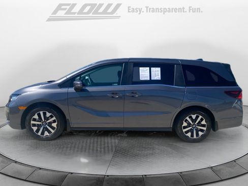 Certified 2026 Honda Odyssey EX-L image 5