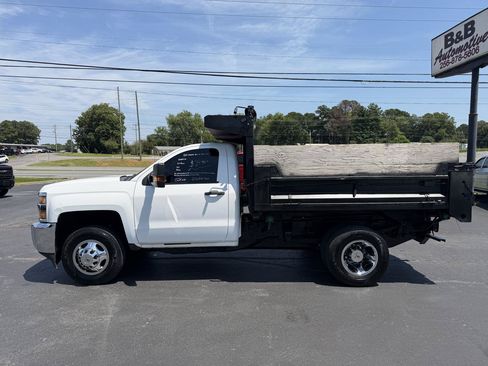 Used 2015 Chevrolet Silverado 3500 W/T w/ WT Convenience Package AWD/4WD image 10