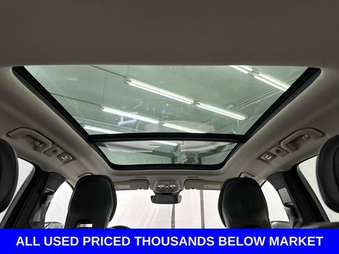 Used 2023 Volvo XC60 B5 Core AWD/4WD image 22