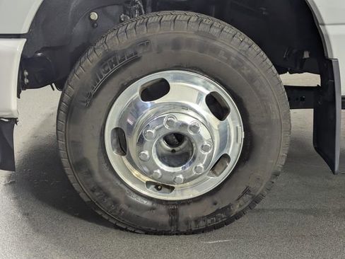 Used 2025 Ford F350 Lariat image 10