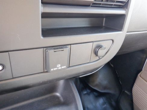 Used 2021 Chevrolet Express 2500 image 12