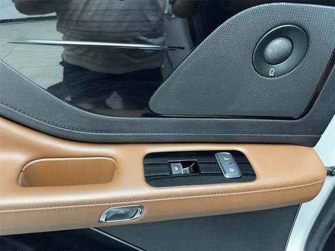 Used 2022 Lincoln Aviator Reserve w/ Equipment Group 201A image 35