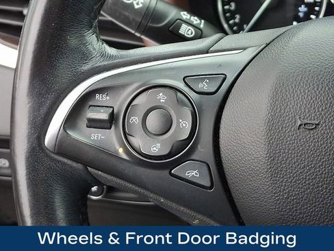 Used 2021 Buick Enclave Avenir w/ Avenir Technology Package image 28