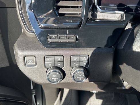 Certified 2024 Chevrolet Silverado 2500 ZR2 w/ Technology Package image 11