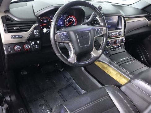 Used 2016 GMC Yukon Denali w/ Open Road Package AWD/4WD image 9