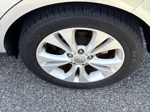 Used 2016 Kia Soul + FWD image 8