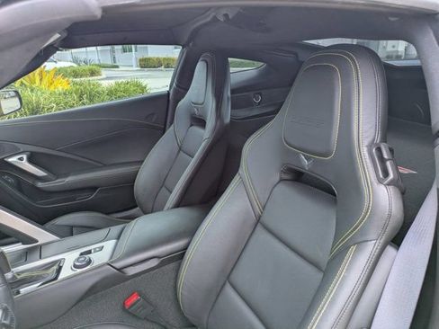 Used 2016 Chevrolet Corvette Z06 w/ 3LZ Preferred Equipment Group RWD image 18