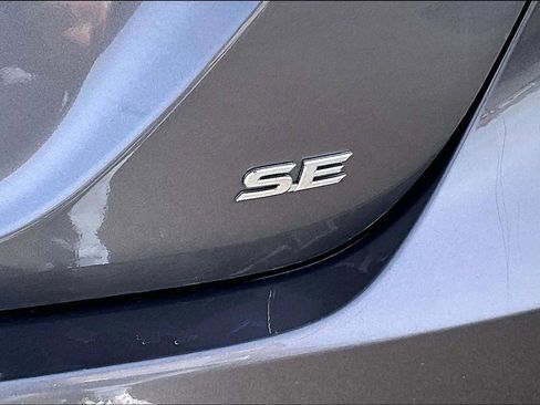 Used 2023 Toyota Camry SE image 8