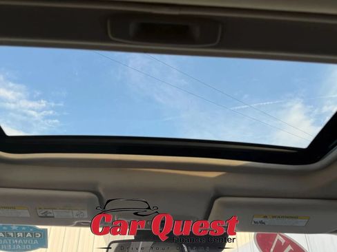 Used 2017 Mitsubishi Outlander GT AWD/4WD image 24