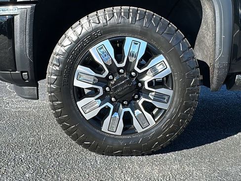 Certified 2024 GMC Sierra 2500 Denali w/ Denali Reserve Package image 14