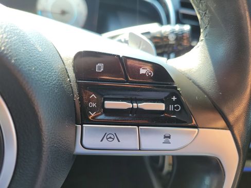 Used 2023 Hyundai Santa Cruz Limited w/ Winter Package image 22