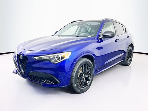 Used 2021 Alfa Romeo Stelvio Ti w/ Premium Package image 3