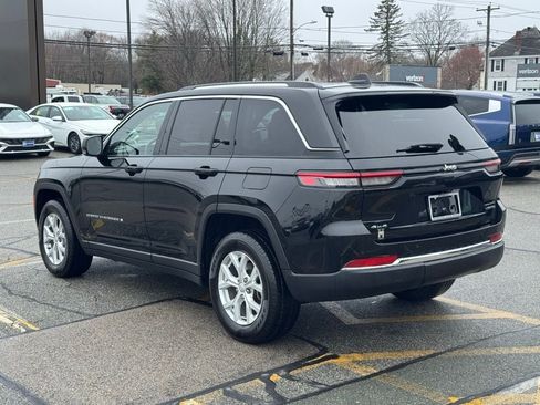 Used 2023 Jeep Grand Cherokee Limited AWD/4WD image 3