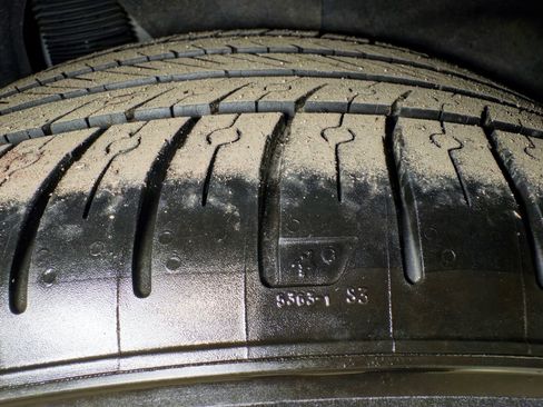 Used 2022 Tesla Model Y Performance image 30