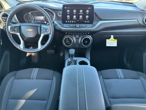 Used 2023 Chevrolet Blazer LT image 19